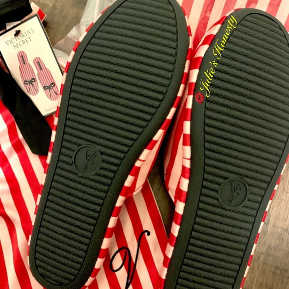 NWT Victoria’s Secret✨Satin Slippers - Picture 5 of 6